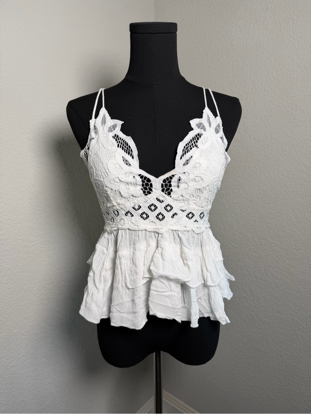 Free People White Lace Cropped Peplum Cami